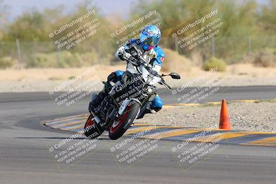 media/Nov-05-2022-SoCal Trackdays (Sat) [[f8d9b725ab]]/Turn 2 (1120am)/